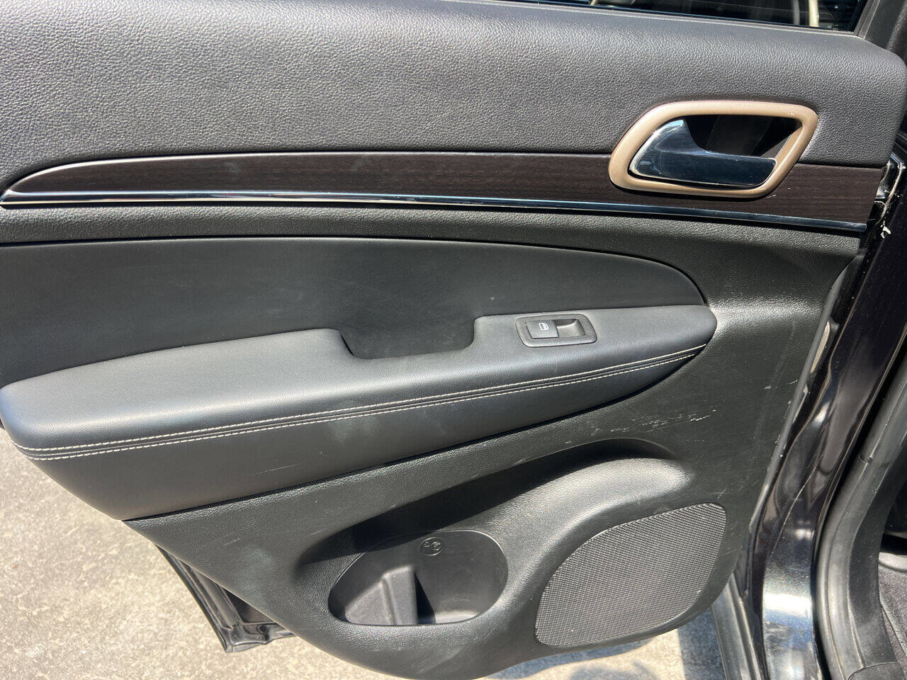 Used 2014 Jeep Grand Cherokee Limited AWD/4WD image 28