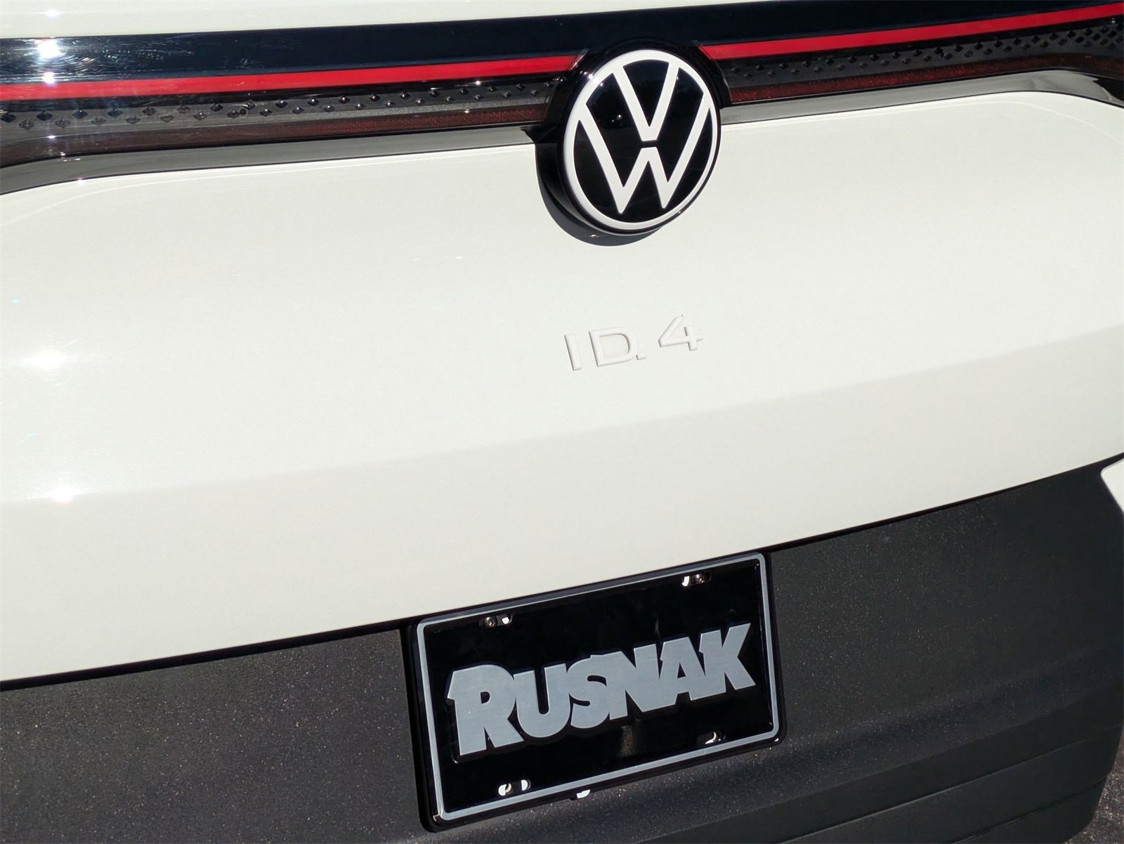 Used 2023 Volkswagen ID.4 Pro image 19