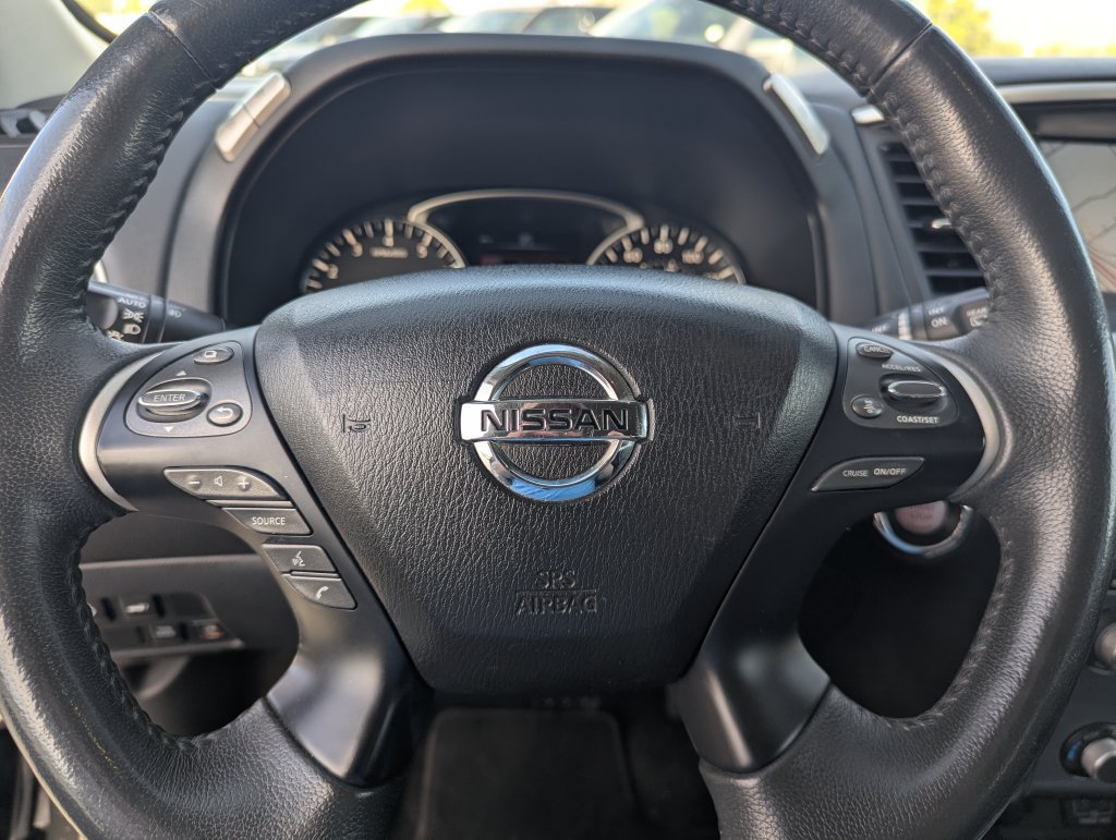 Used 2018 Nissan Pathfinder SL w/ Cargo Package FWD image 21