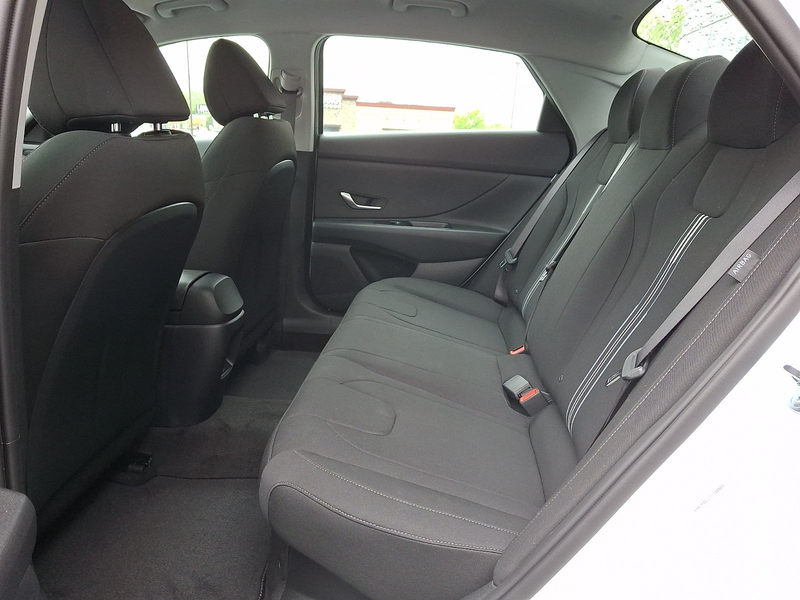 New 2026 Hyundai Elantra Hybrid FWD image 6