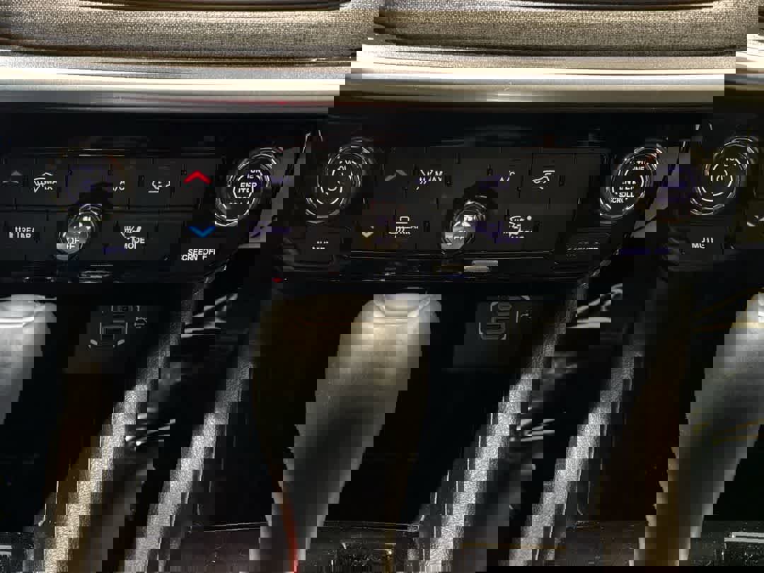 Used 2024 Jeep Compass Latitude image 21