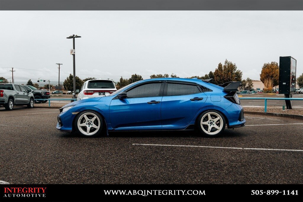 Used 2019 Honda Civic Sport Touring image 4