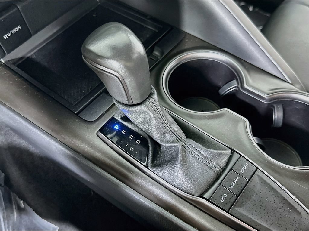 Used 2024 Toyota Camry SE FWD image 33