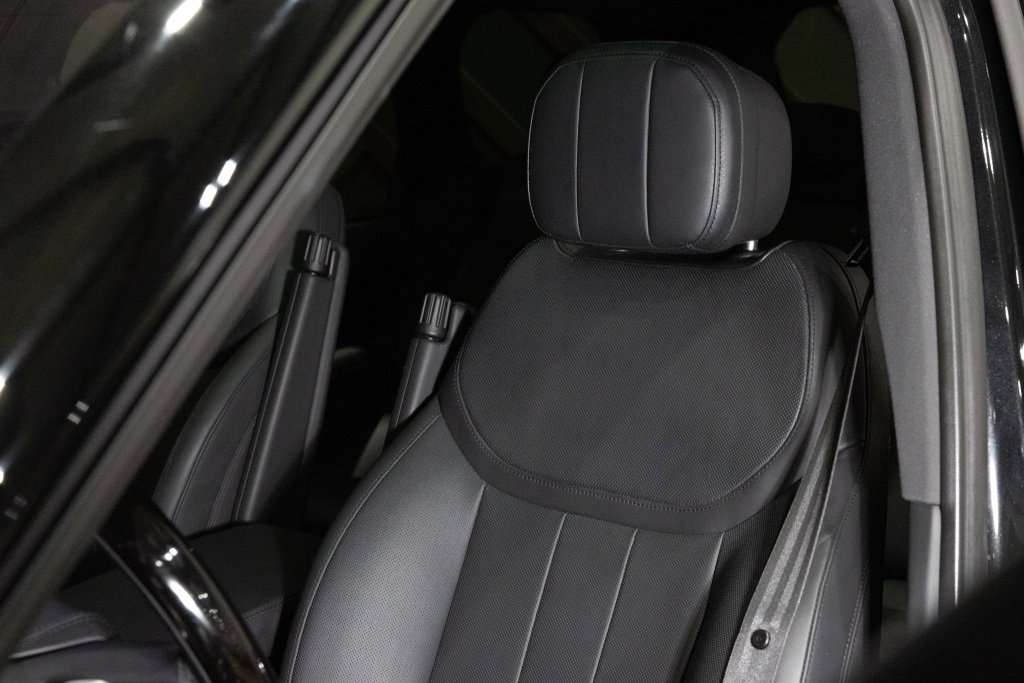 Used 2023 Land Rover Range Rover SE image 5