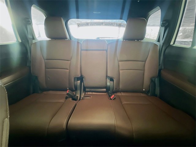 Certified 2025 Honda Passport EX-L image 25