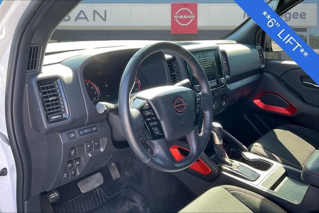 Used 2024 Nissan Frontier PRO-4X w/ Technology Package AWD/4WD image 16