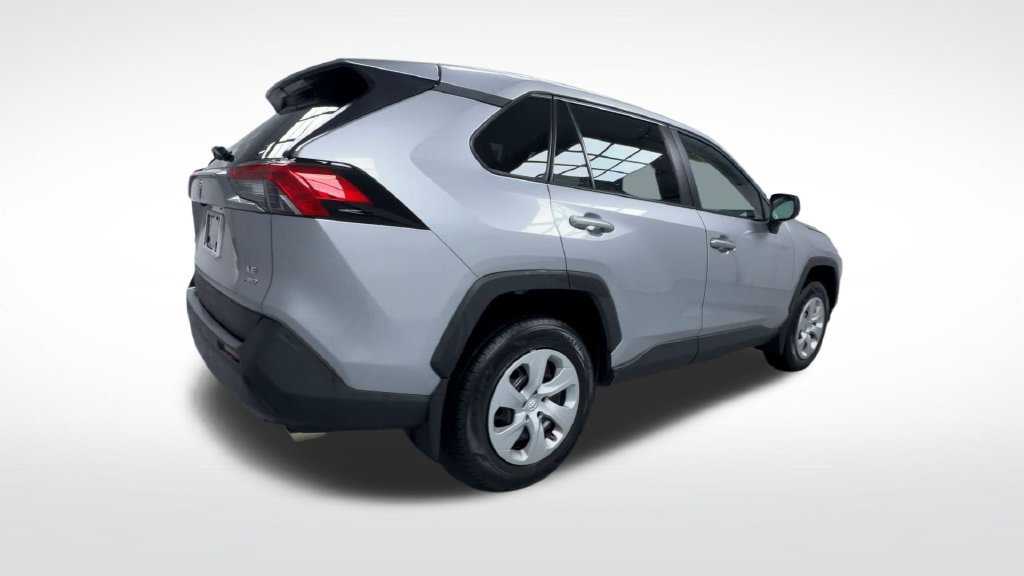 Certified 2024 Toyota RAV4 LE AWD/4WD image 9