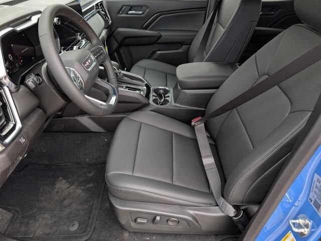 New 2026 GMC Canyon Elevation w/ Convenience Package RWD image 11