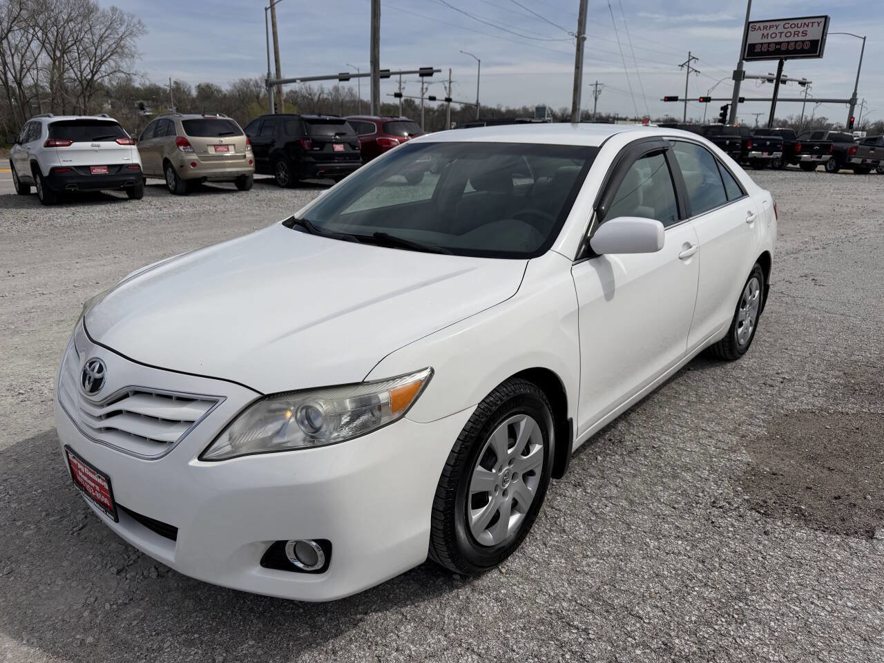 Used 2010 Toyota Camry LE image 7