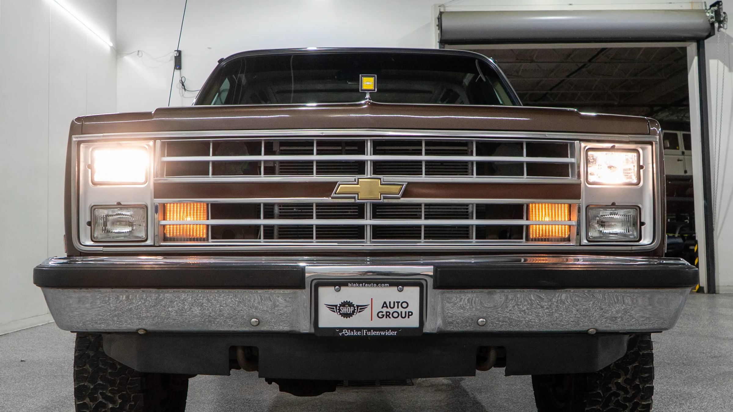 Used 1988 Chevrolet Blazer 4WD image 2