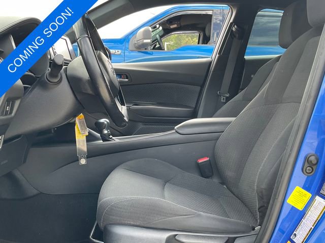 Used 2018 Toyota C-HR XLE FWD image 2