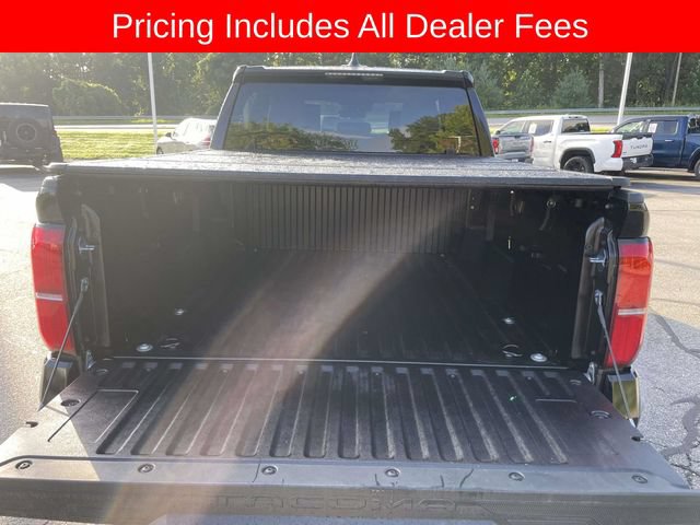 Used 2026 Toyota Tacoma SR5 AWD/4WD image 16