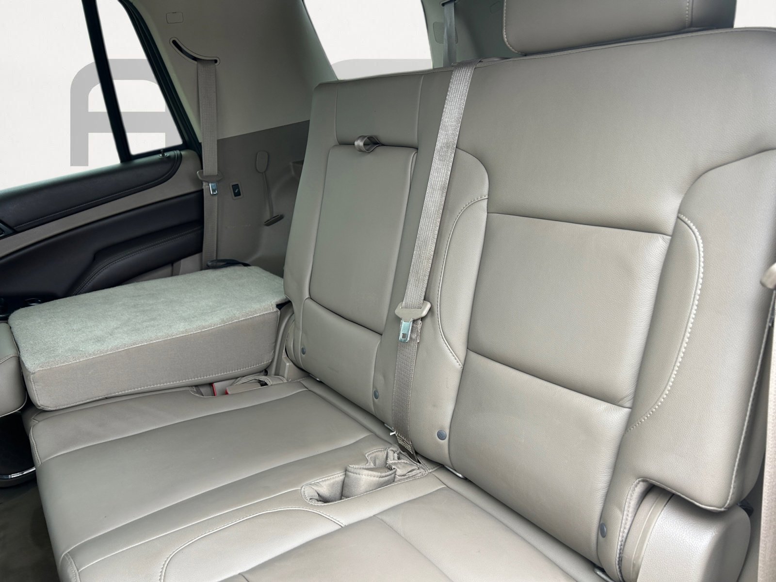 Used 2015 Chevrolet Tahoe LT w/ Luxury Package RWD image 12