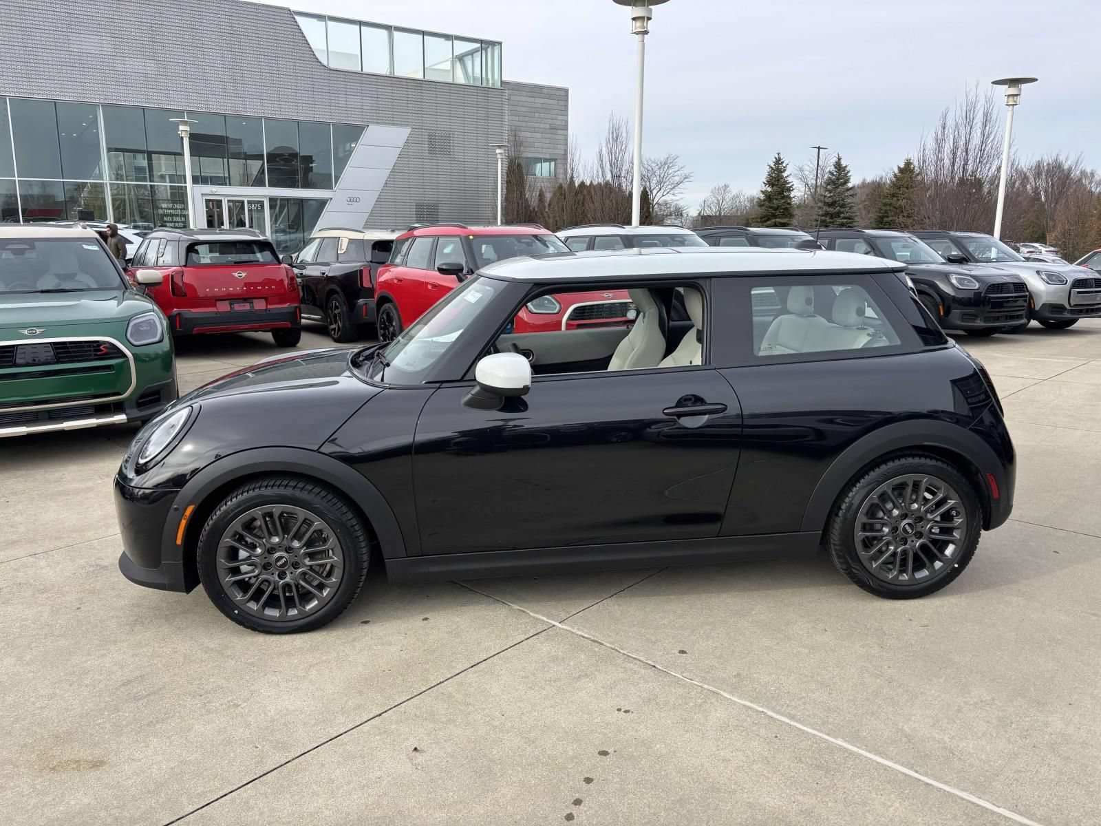 New 2026 MINI Cooper 2-Door Hardtop FWD image 4