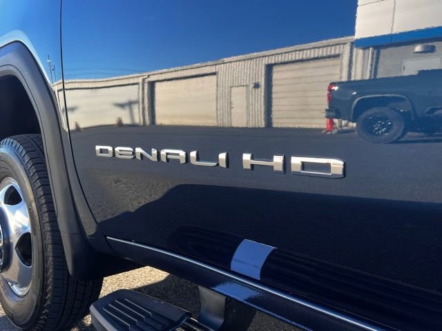 Used 2023 GMC Sierra 3500 Denali w/ Denali Ultimate Package AWD/4WD image 21