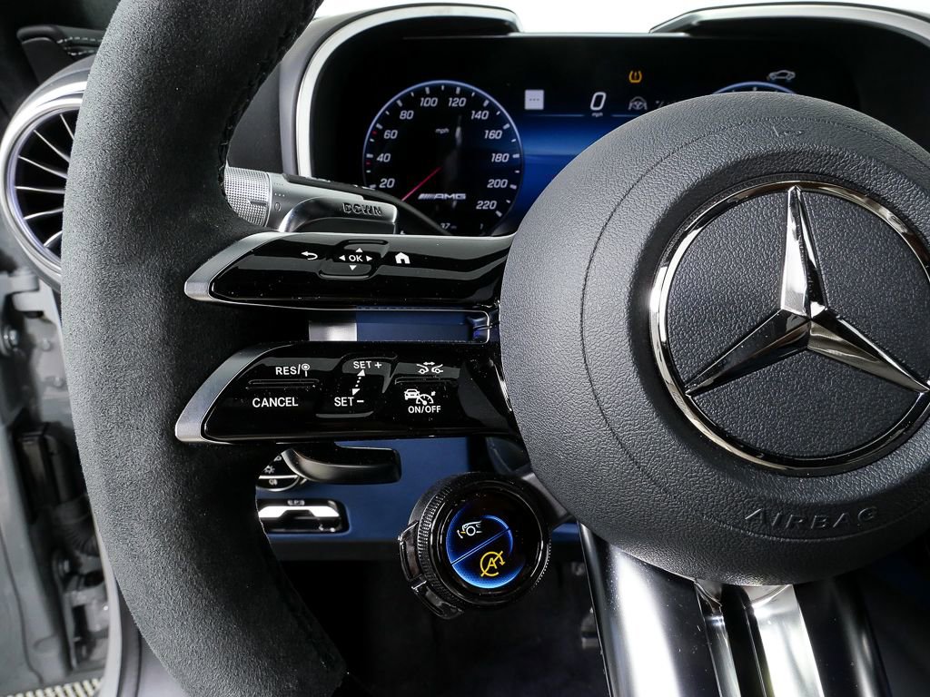 Used 2025 Mercedes-Benz SL 63 AMG 4MATIC image 10
