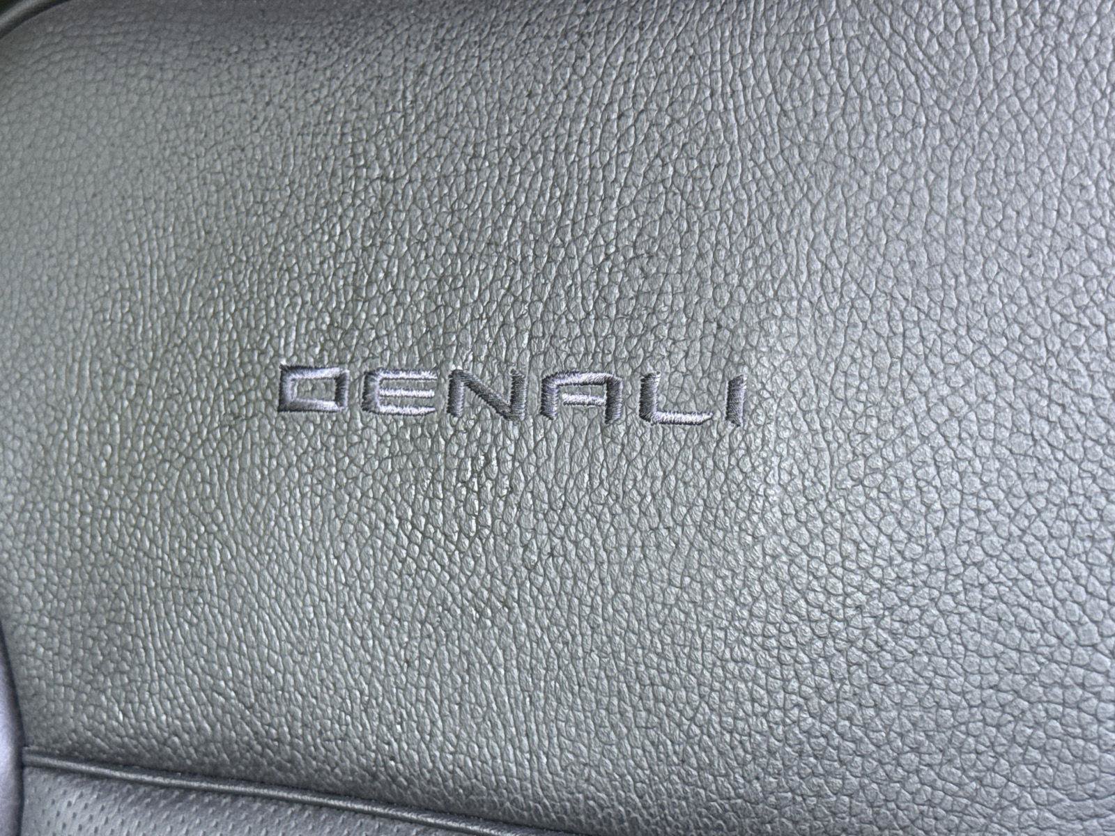 Used 2025 GMC Sierra 1500 Denali AWD/4WD image 26