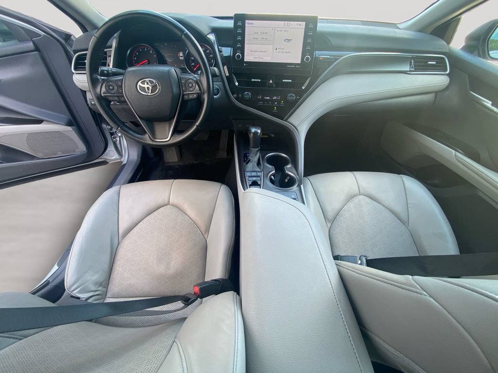 Used 2023 Toyota Camry XSE FWD image 10