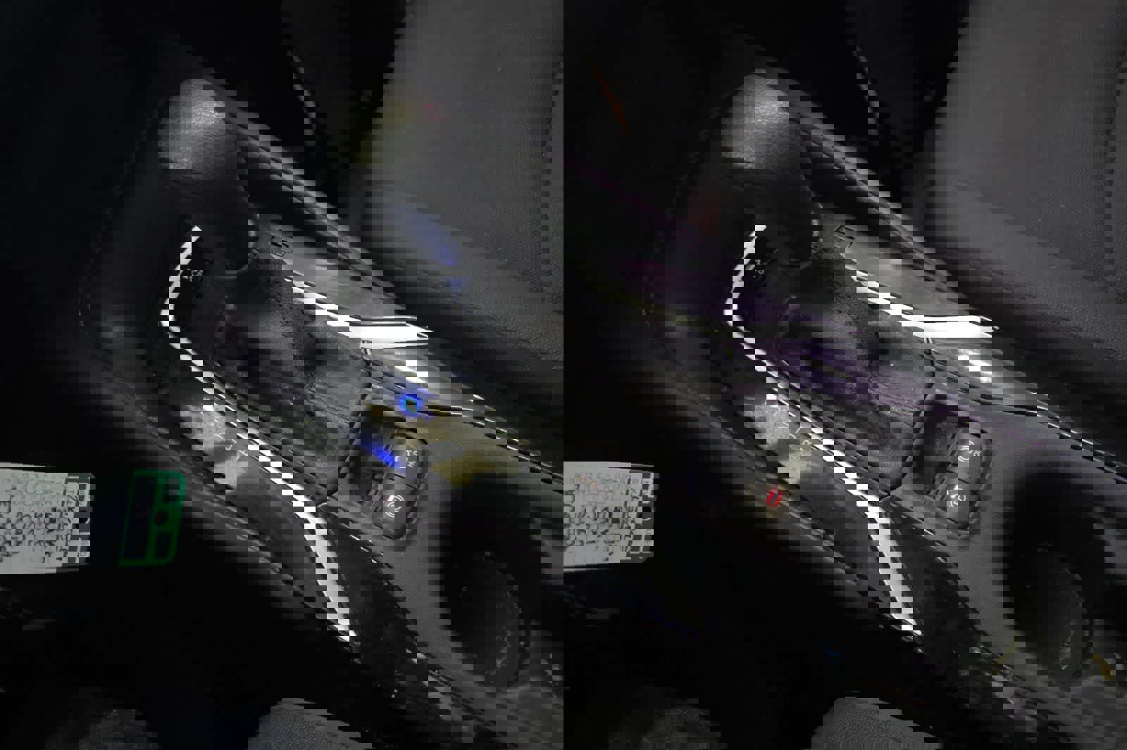 Used 2020 Toyota Corolla LE image 22