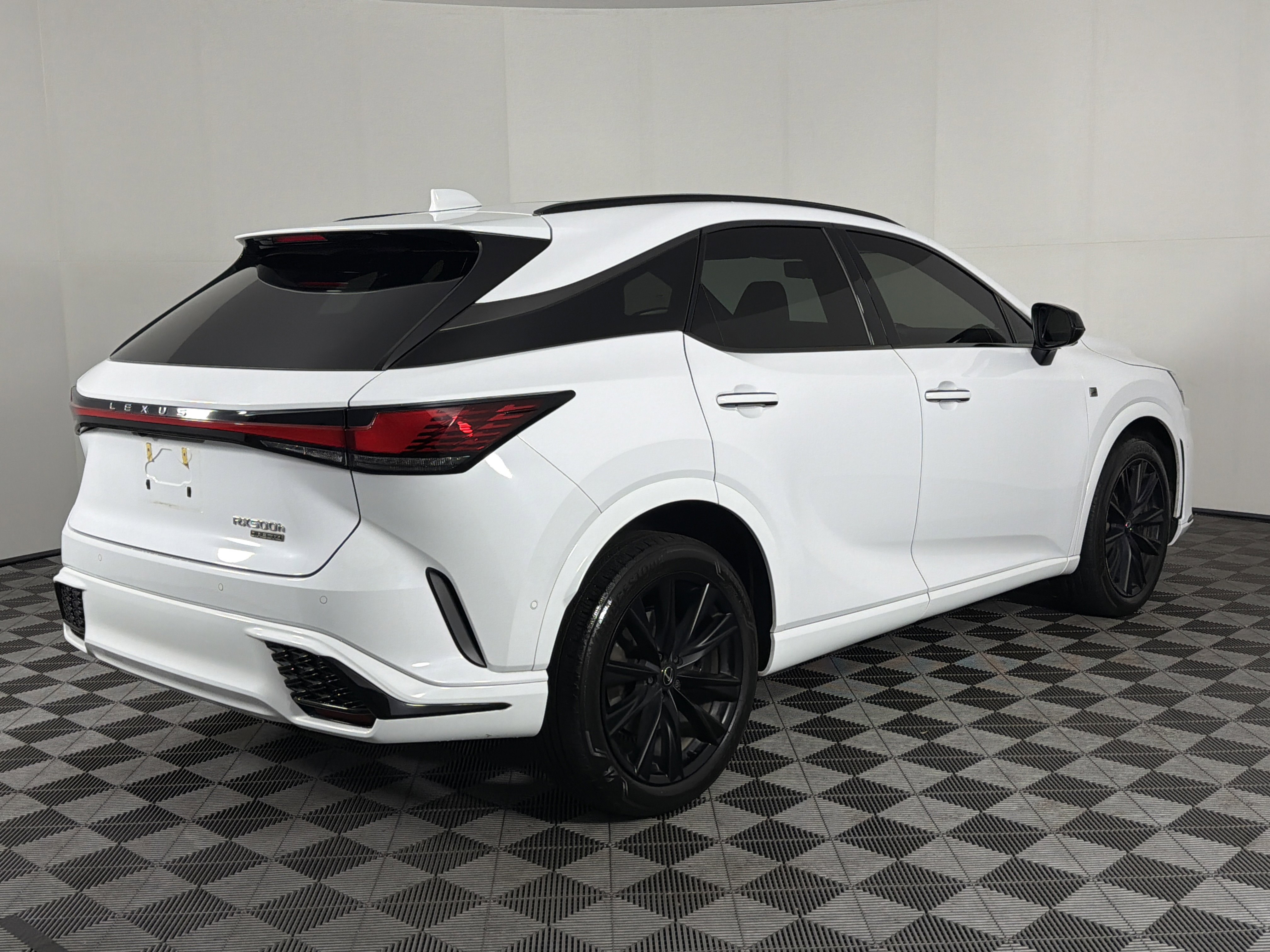 Used 2024 Lexus RX 500h F Sport w/ Convenience Package image 20