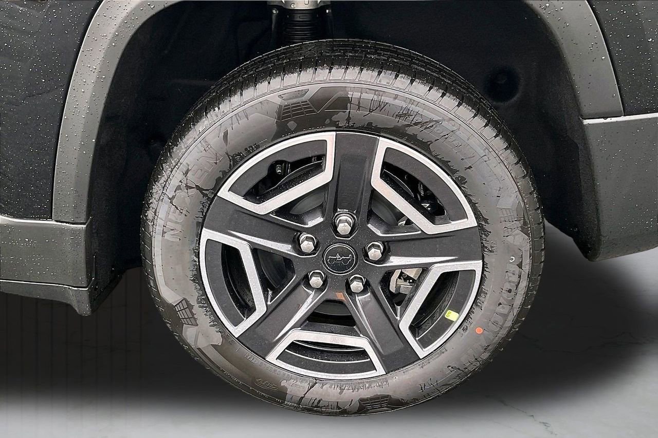 New 2026 Jeep Cherokee Limited image 32