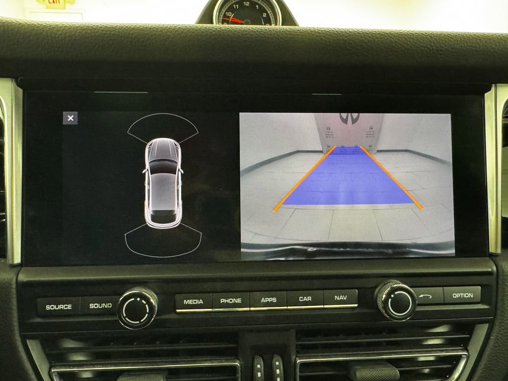 Used 2019 Porsche Macan image 20