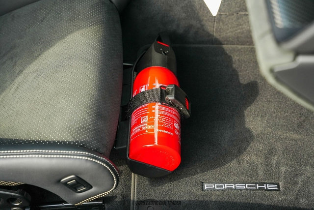 Used 2025 Porsche 911 GT3 RS image 26