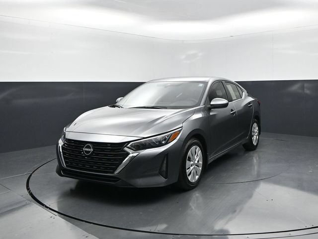 Used 2025 Nissan Sentra S w/ Lighting Package FWD image 4
