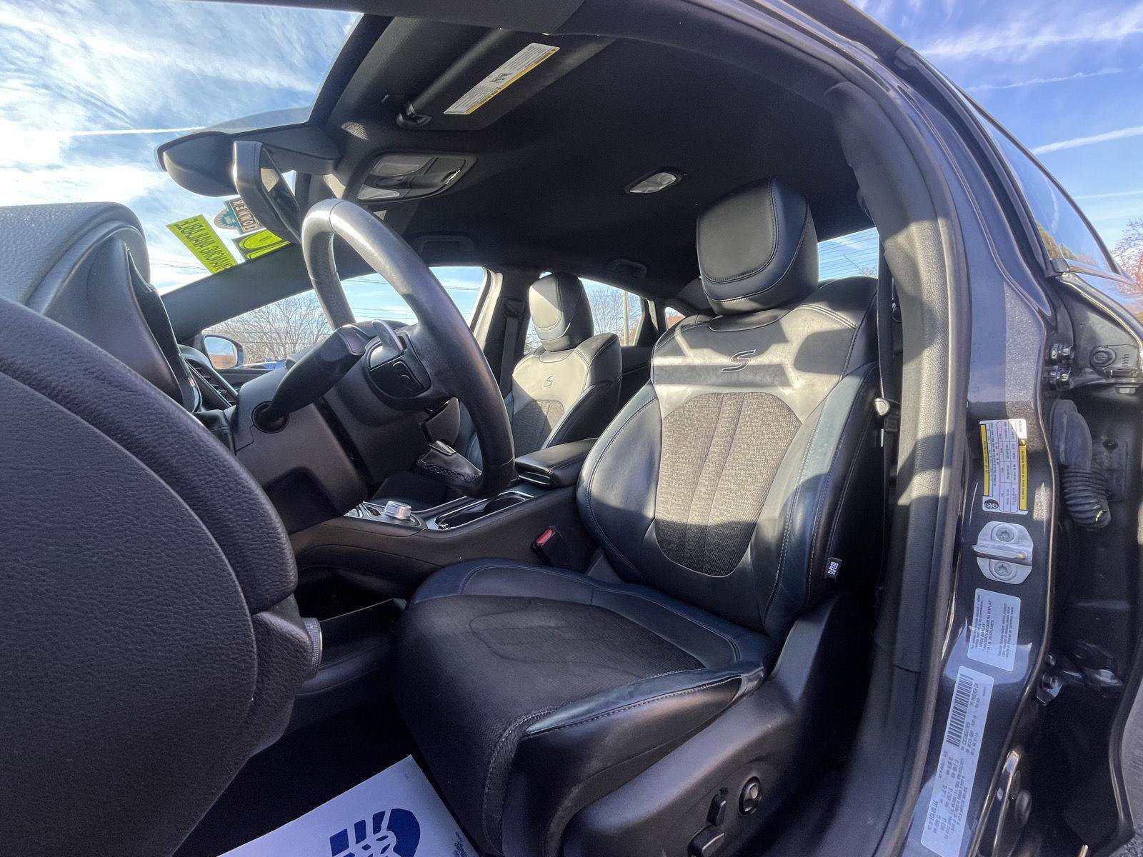 Used 2016 Chrysler 200 S w/ Comfort Group image 6