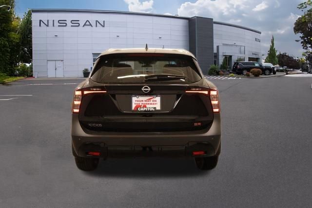 New 2026 Nissan Kicks SR w/ SR Premium Package FWD image 3