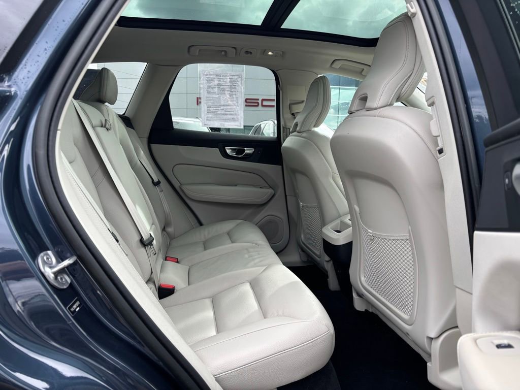 Certified 2023 Volvo XC60 B5 Plus w/ Climate Package image 23