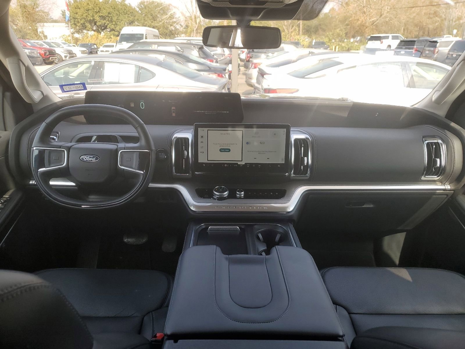 Used 2025 Ford Expedition Max Platinum image 9