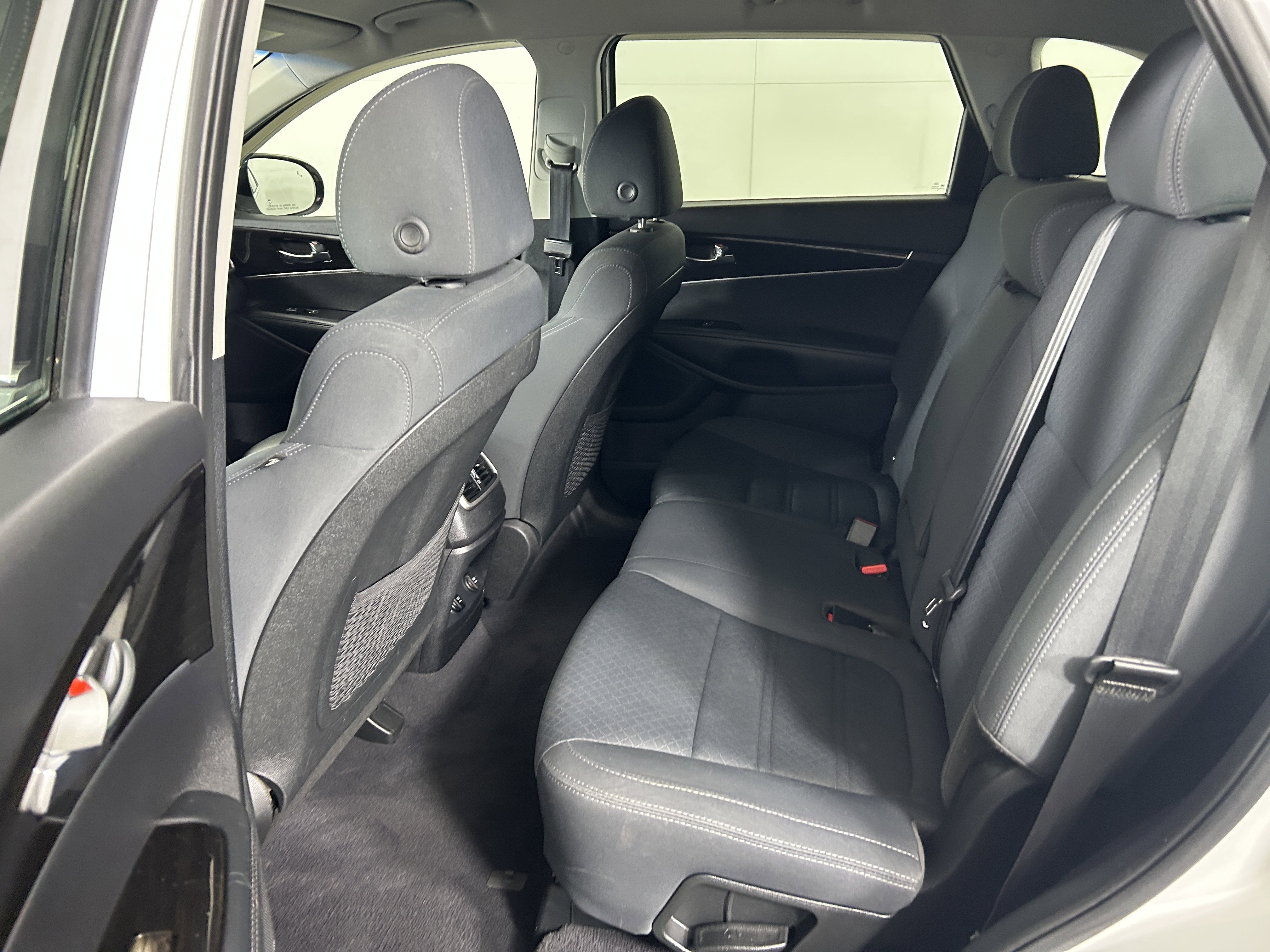 Used 2019 Kia Sorento AWD image 25