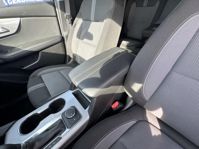 Used 2025 Chevrolet Blazer LT FWD image 48