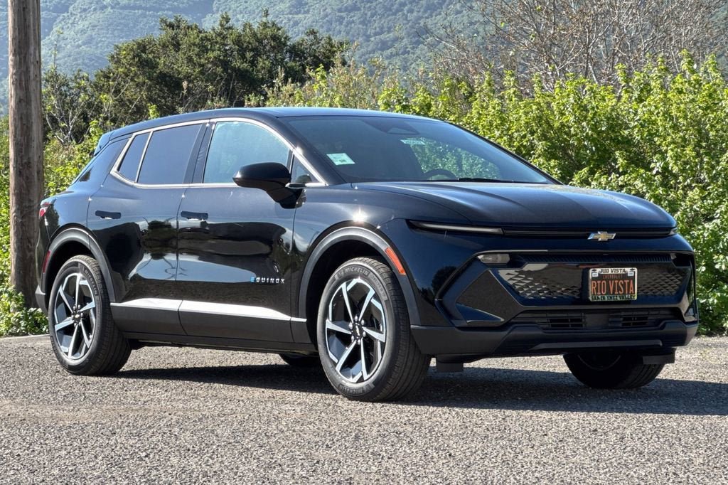 New 2026 Chevrolet Equinox EV LT video 2