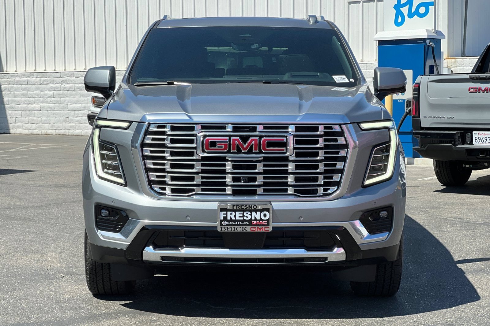 New 2026 GMC Yukon Denali w/ Denali Reserve Package AWD/4WD image 6