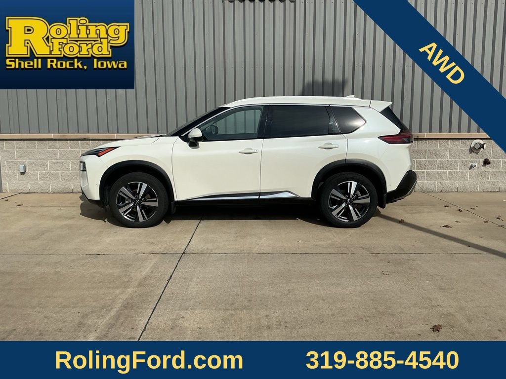 Used 2023 Nissan Rogue Platinum AWD/4WD image 2