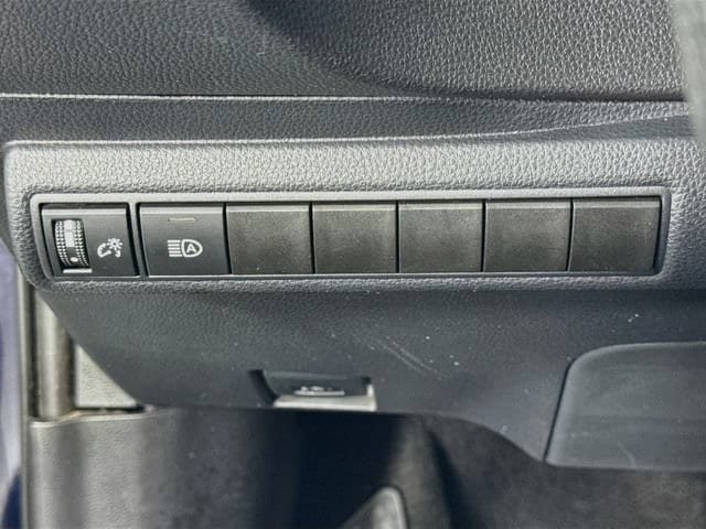 Certified 2024 Toyota Corolla LE FWD image 11