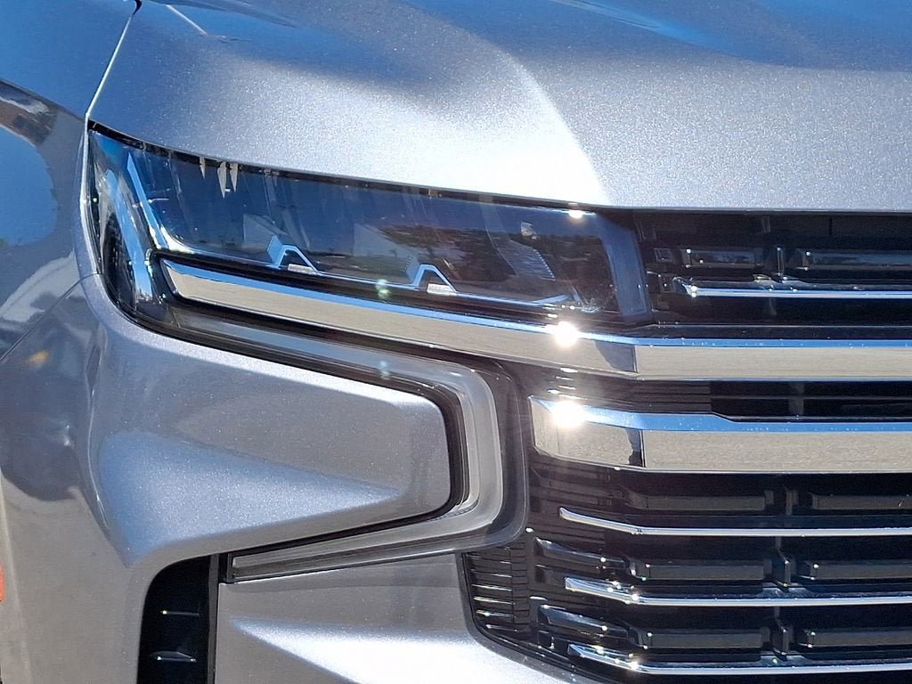 Used 2022 Chevrolet Tahoe LT w/ Luxury Package AWD/4WD image 7