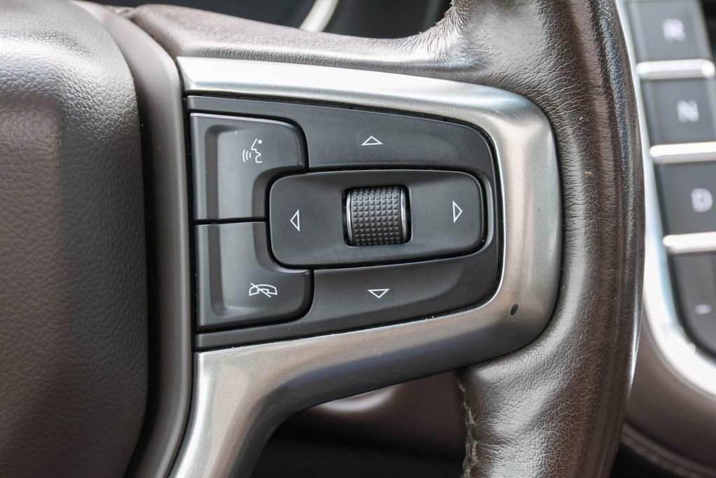 Used 2021 Chevrolet Tahoe Z71 w/ Luxury Package AWD/4WD image 28