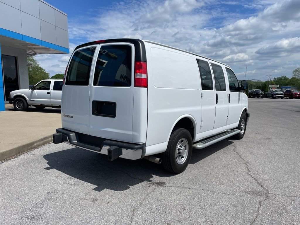Used 2024 Chevrolet Express 2500 w/ Driver Convenience Package image 8