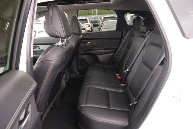 Used 2025 Nissan Murano SL AWD/4WD image 10