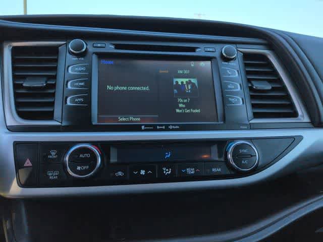 Used 2016 Toyota Highlander Plus AWD/4WD image 27