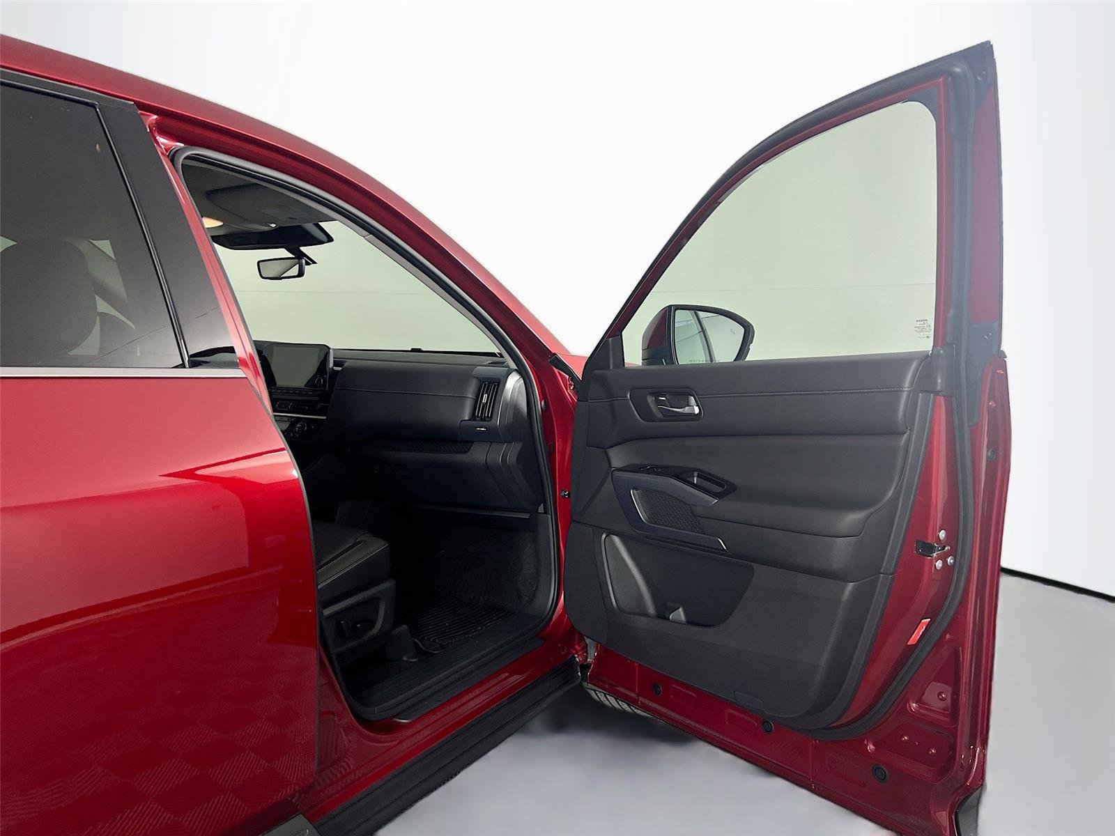 Used 2025 Nissan Pathfinder SL w/ SL Premium Package image 28