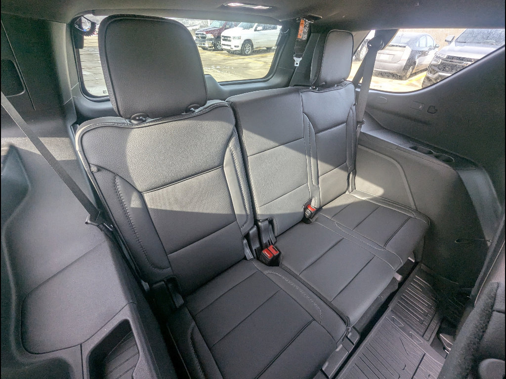 New 2026 GMC Yukon Denali w/ Sun & Power Step Package image 16