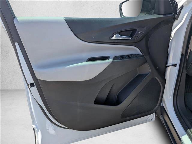Certified 2021 Chevrolet Equinox LS w/ LS Convenience Package FWD image 10