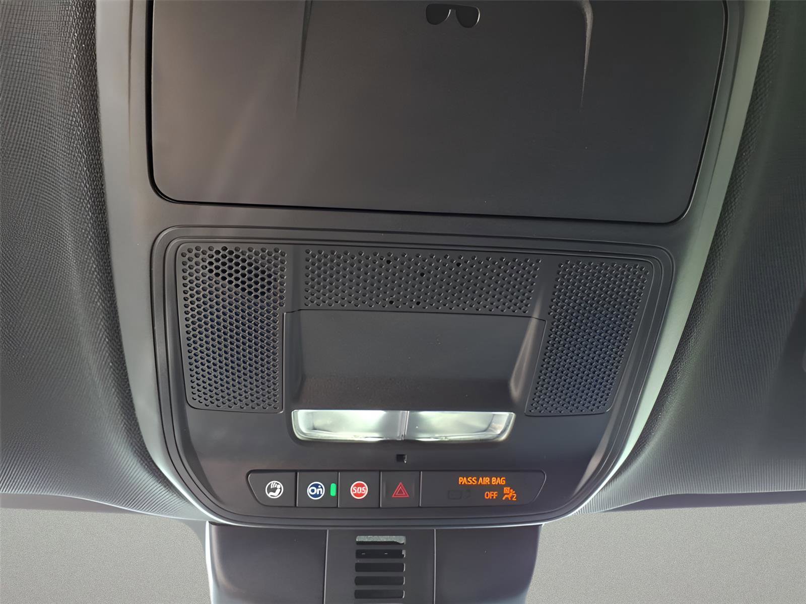 New 2026 Chevrolet Traverse LT w/ LPO, Floor Liner Package image 23