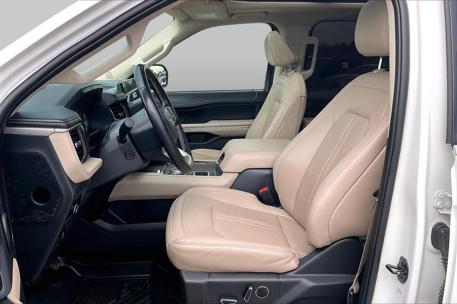 Used 2023 Ford Expedition Limited RWD image 8