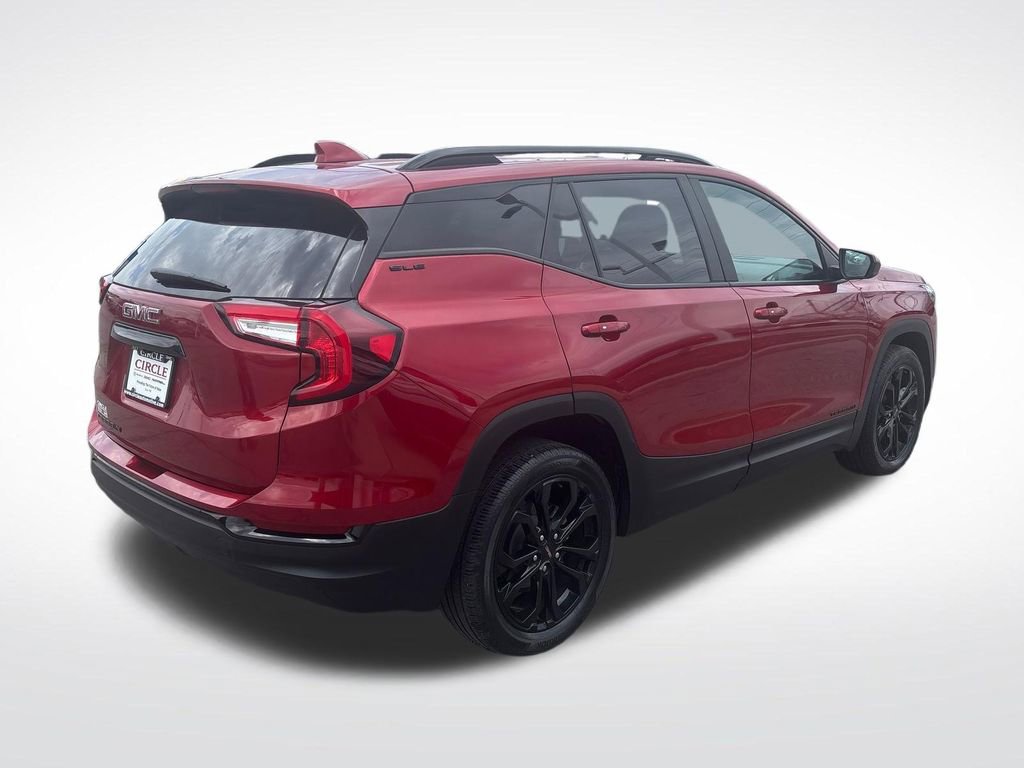 Used 2022 GMC Terrain SLE w/ Driver Convenience Package FWD image 8