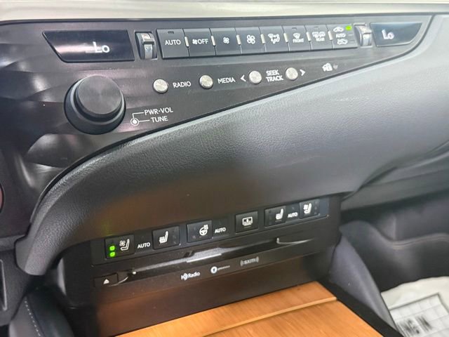 Used 2020 Lexus ES 350 w/ Accessory Package FWD image 22